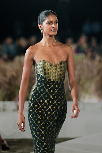 Nozomi Woven Benarasi Gown - Black, Black, image 4